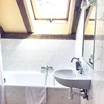 Dworek Adamski 3*