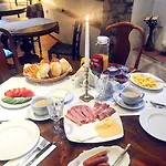 Dworek Adamski Bed & Breakfast Walbrzych