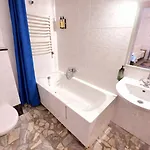 Dworek Adamski Bed & Breakfast Walbrzych