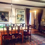 Dworek Adamski Bed & Breakfast