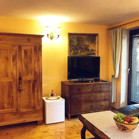 Dworek Adamski 3*