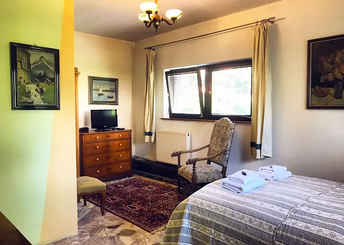 Dworek Adamski 3* Wałbrzych