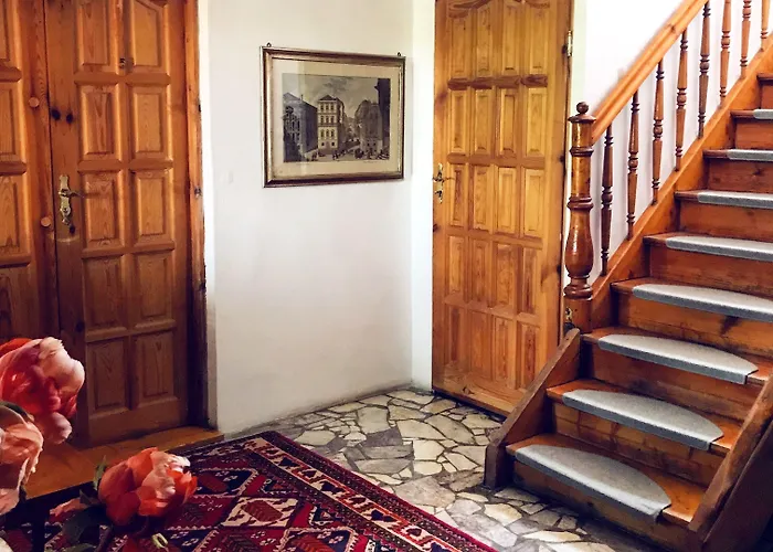 Dworek Adamski Bed & Breakfast 3*