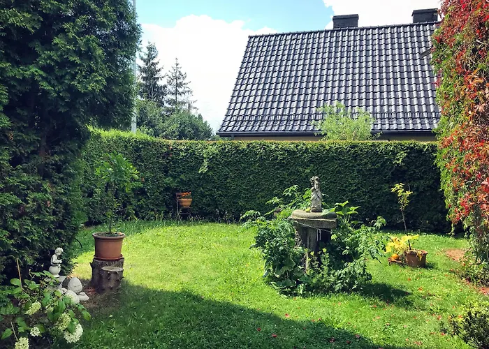 Dworek Adamski 3* Walbrzych