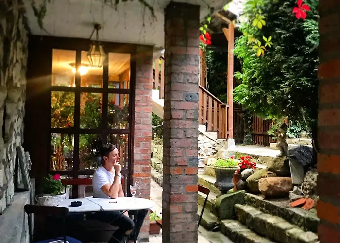 Dworek Adamski 3* Walbrzych