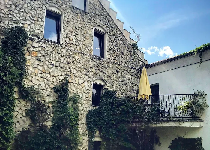 Dworek Adamski 3* Wałbrzych