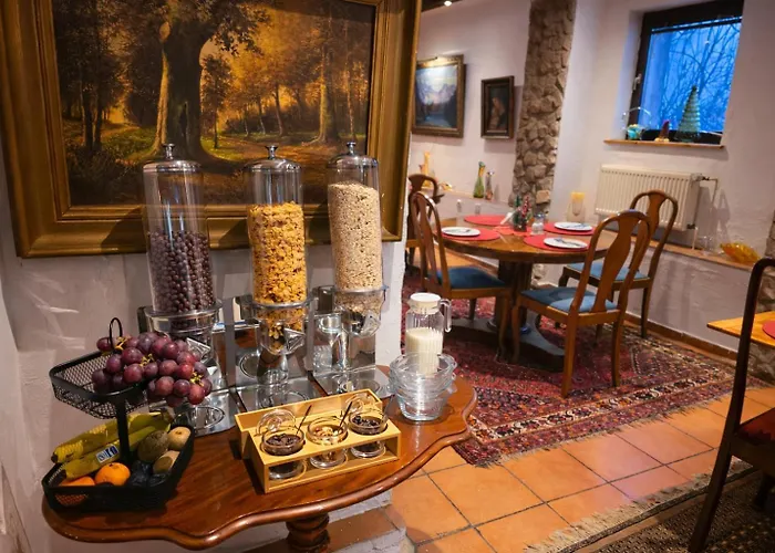 Dworek Adamski Bed & Breakfast