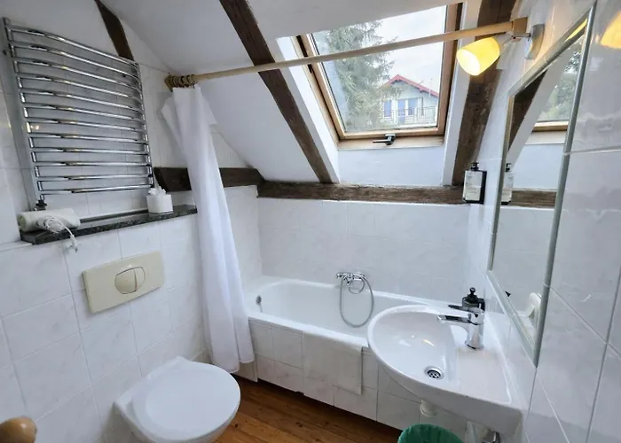 Bed & Breakfast Dworek Adamski