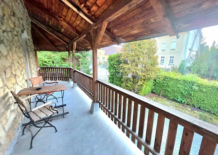 Bed & Breakfast Dworek Adamski